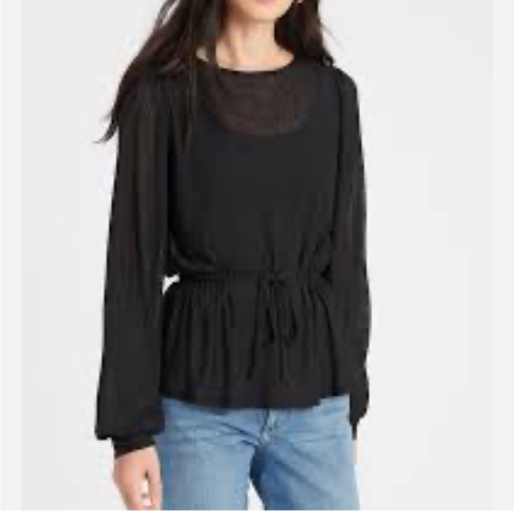 Banana republic crinkle tie-waist top
